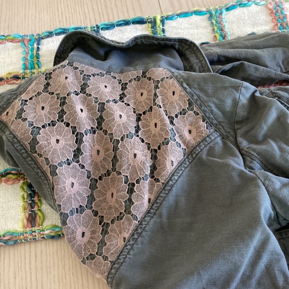 Adorable jacket from Anyhropology - Picture 5 of 9